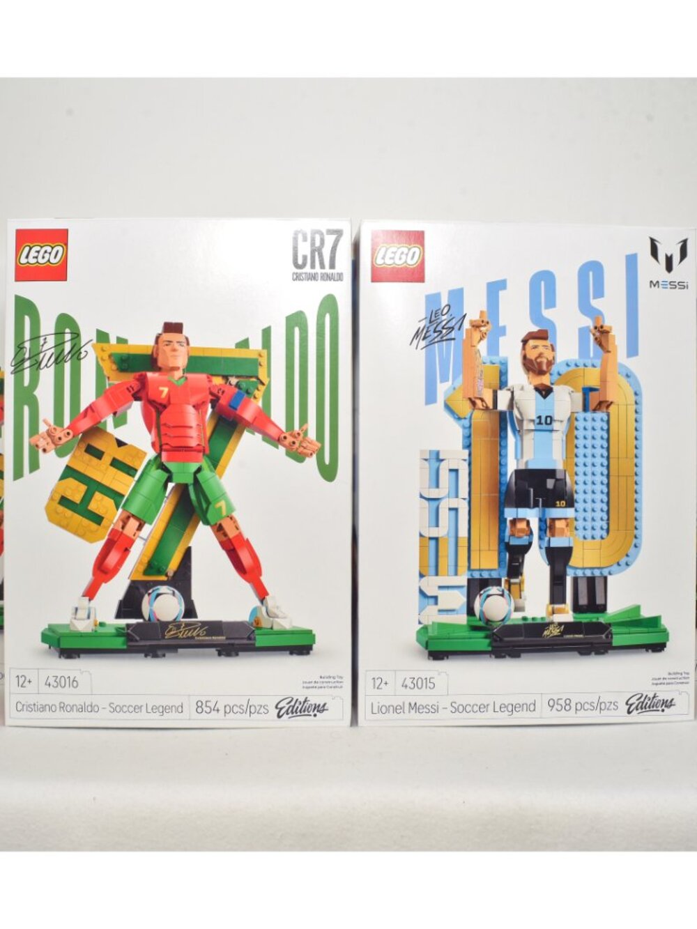 LEGO Editions Cristiano Ronaldo #43016 & Lionel Messi #43015 Soccer Legend Set